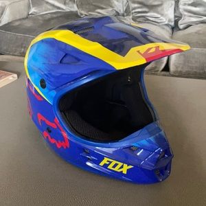 Fox v1 helmet